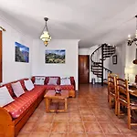 Villa Divuit Pins