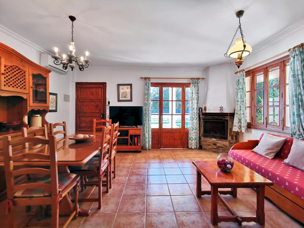 Divuit Pins Ferienhaus *